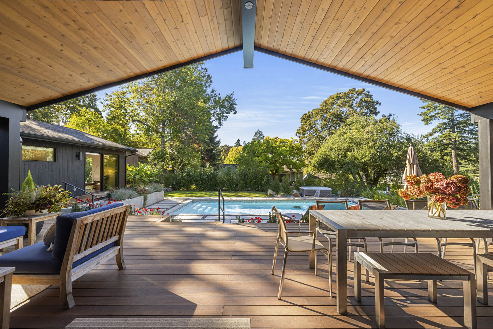 Mid-Century Spirit. Modern Soul.